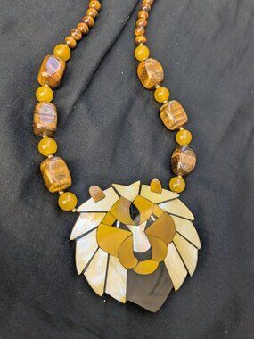 Vintage signed Lee Sands Lion Necklace MOP Inlay Tigers Eye & Quartz beads